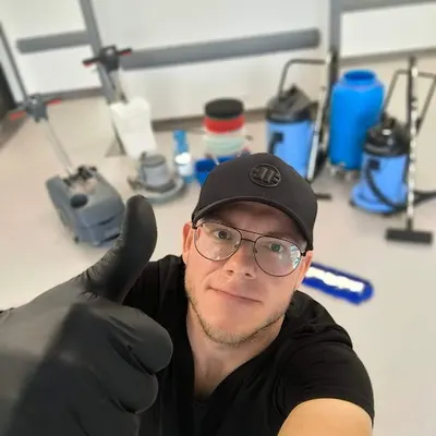 Usługi Sprzątające Clean Master Man Przemysław Wyrwas